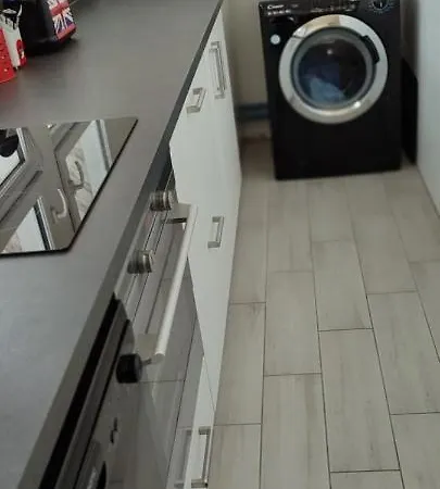 公寓 83 M2, 4 Lits , 5 Pers, 100 M De La Gare, Confortable Et Lumineux