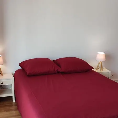 83 M2, 4 Lits , 5 Pers, 100 M De La Gare, Confortable Et Lumineux شقة *