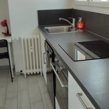 83 M2, 4 Lits , 5 Pers, 100 M De La Gare, Confortable Et Lumineux *