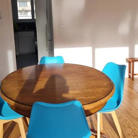 Apartment 83 M2, 4 Lits , 5 Pers, 100 M De La Gare, Confortable Et Lumineux